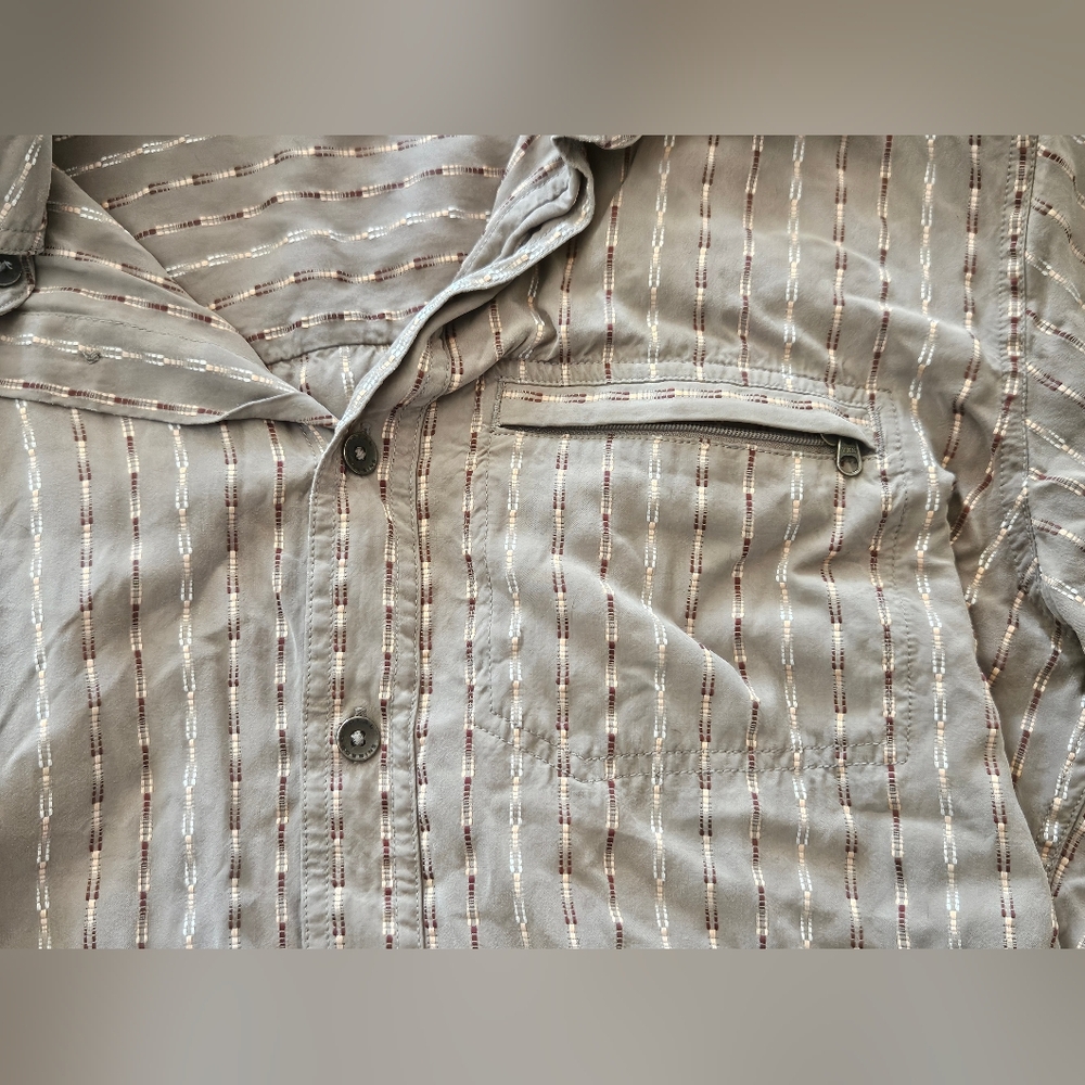 Royal Robbins Men's Casual Gray Button Down Shirt - Picture 3 of 4